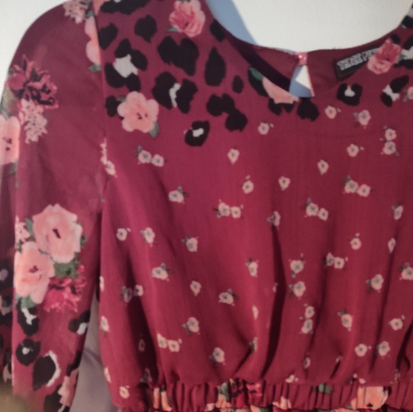 Beautiful flowy flower dress (Girls XL) #251 - Picture 2 of 5